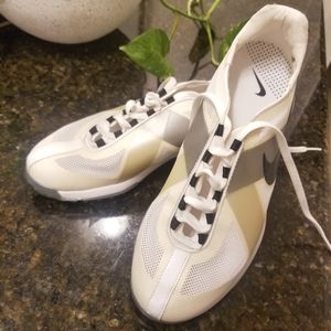 Nike Golf Shoes 8.5 NWOT